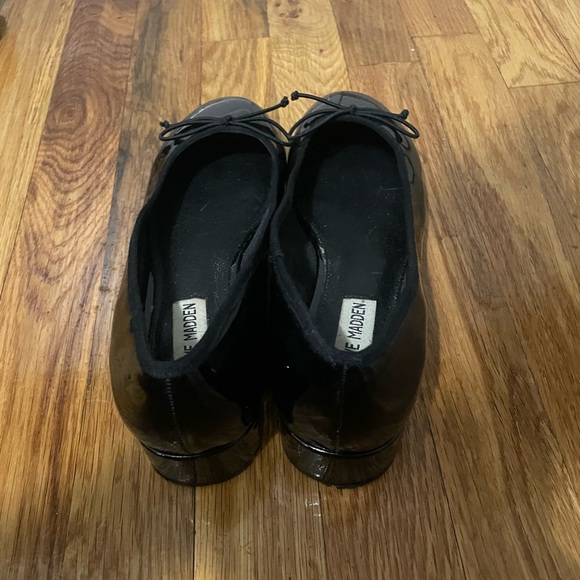 Black Steve Madden low heel flats bow and tie size 9 - Picture 3 of 3